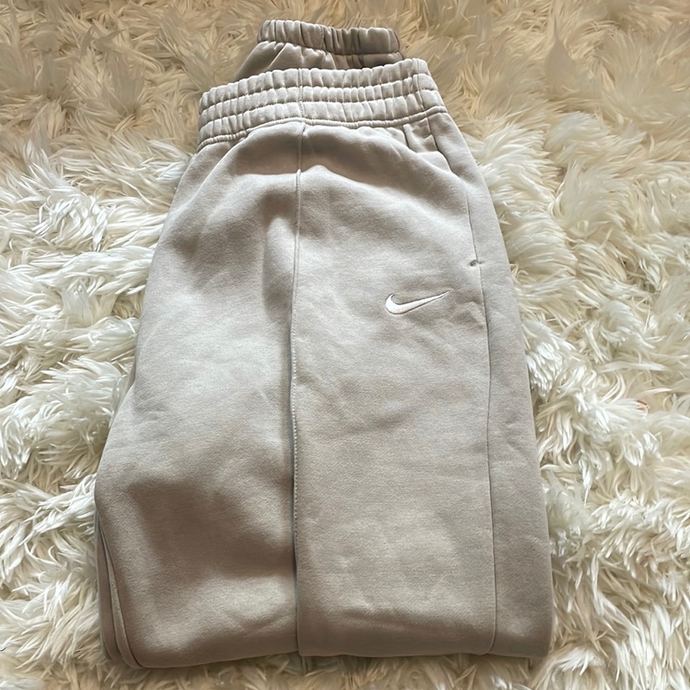 front seam Nike sweats